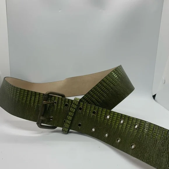 80’s 90’s Bright Green Crocodile Print Asymmetrical Belt - Picture 5 of 9